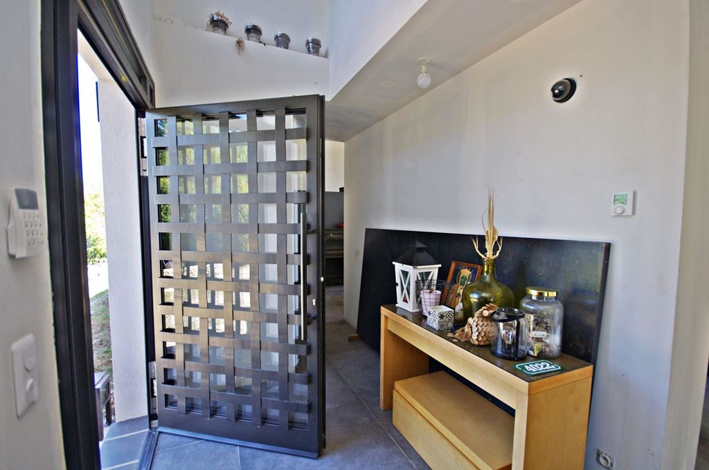 Maison Contemporaine LE THORONET (83340) LES CLES DU VAR