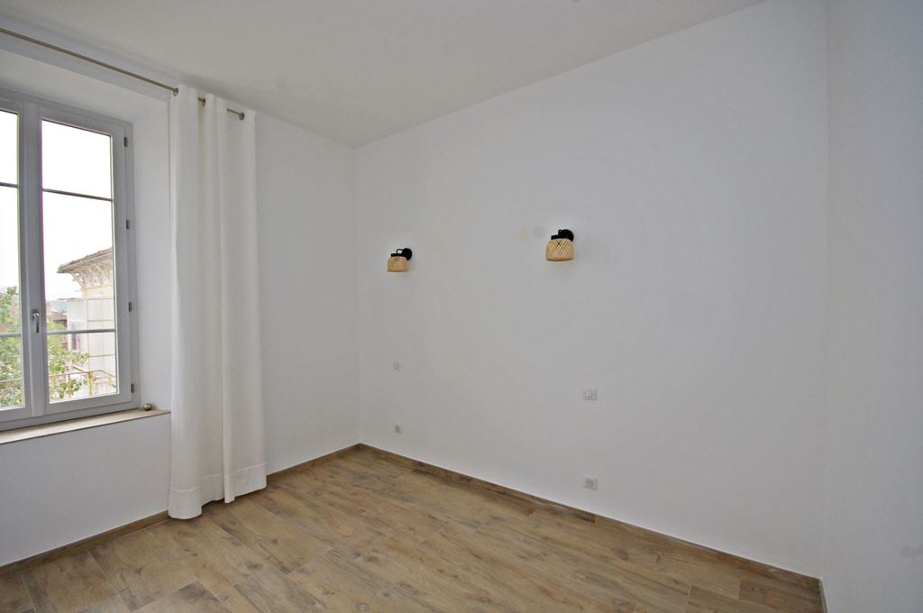 Appartement T4 LES ARCS (83460) LES CLES DU VAR